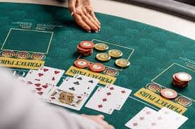 Antarmuka Infinite Blackjack di aplikasi mobile hdtoto